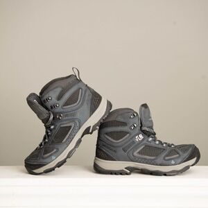 Vasque Hiking Boots W 9.5 / M 8 Waterproof Grey Vibram Sole Traction Outdoors